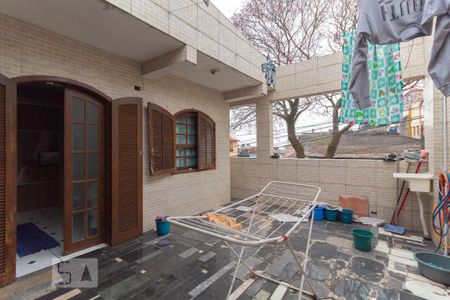 Casa à venda com 70m², 3 quartos e 2 vagas Casa à venda com 70m², 3 quartos e 2 vagasÁrea de Serviço