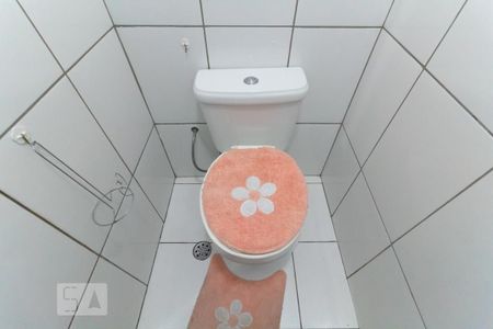 Casa à venda com 70m², 3 quartos e 2 vagas Casa à venda com 70m², 3 quartos e 2 vagasBanheiro 2