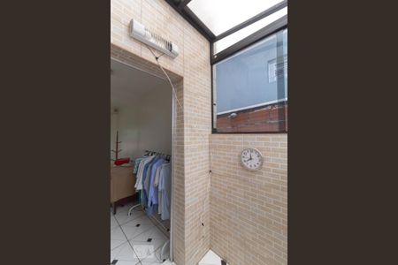 Casa à venda com 70m², 3 quartos e 2 vagas Casa à venda com 70m², 3 quartos e 2 vagasÁrea