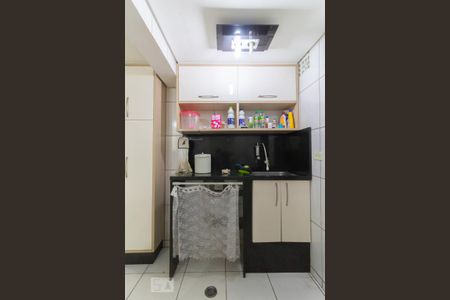 Casa à venda com 70m², 3 quartos e 2 vagas Casa à venda com 70m², 3 quartos e 2 vagasCozinha