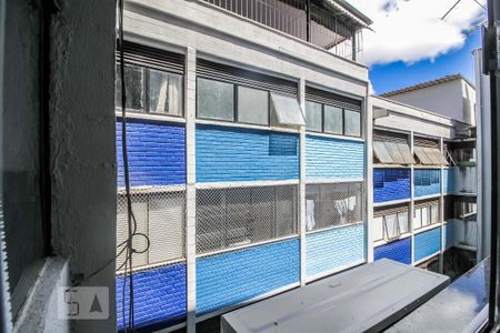 Sala - Vista de apartamento para alugar com 2 quartos, 70m² em Vila São João, Goiânia
