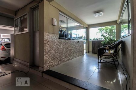 Hall de entrada do condomínio de apartamento para alugar com 2 quartos, 70m² em Vila São João, Goiânia