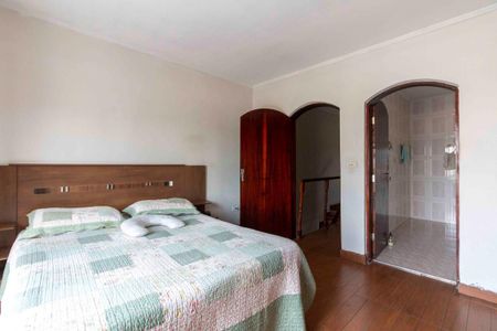 Casa à venda com 223m², 3 quartos e 4 vagas Casa à venda com 223m², 3 quartos e 4 vagasQuarto 1 - Suite