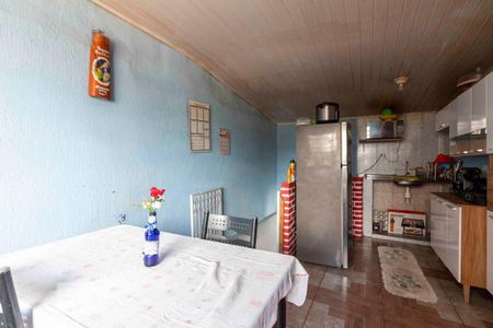 Casa à venda com 223m², 3 quartos e 4 vagas Casa à venda com 223m², 3 quartos e 4 vagasÁrea comum - Churrasqueira