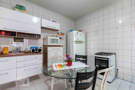 Casa à venda com 223m², 3 quartos e 4 vagas Casa à venda com 223m², 3 quartos e 4 vagasCozinha