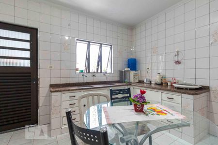 Casa à venda com 223m², 3 quartos e 4 vagas Casa à venda com 223m², 3 quartos e 4 vagasCozinha