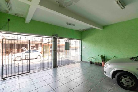 Casa à venda com 223m², 3 quartos e 4 vagas Casa à venda com 223m², 3 quartos e 4 vagasGaragem