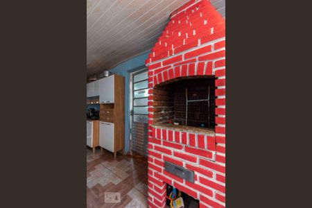 Casa à venda com 223m², 3 quartos e 4 vagas Casa à venda com 223m², 3 quartos e 4 vagasÁrea comum - Churrasqueira