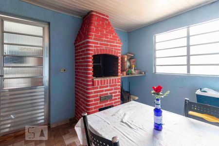 Casa à venda com 223m², 3 quartos e 4 vagas Casa à venda com 223m², 3 quartos e 4 vagasÁrea comum - Churrasqueira