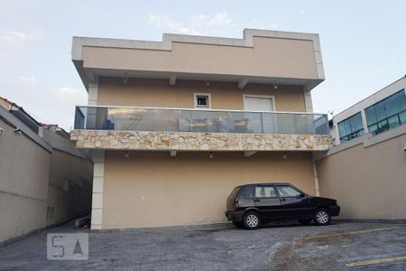 Casa de condomínio à venda com 62m², 2 quartos e 1 vagaFachada