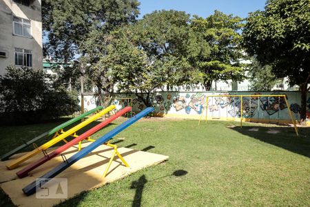 Apartamento para alugar com 60m², 2 quartos e 1 vaga Apartamento para alugar com 60m², 2 quartos e 1 vagaPlay