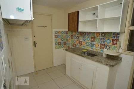 Apartamento para alugar com 90m², 3 quartos e sem vagaCozinha