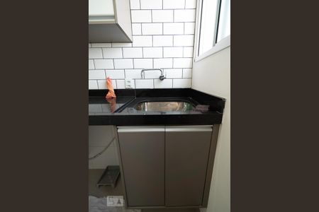 Área de Serviço de kitnet/studio para alugar com 1 quarto, 45m² em Vila Homero Thon, Santo André