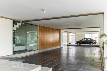 Apartamento para alugar com 70m², 2 quartos e 1 vagaFachada e portaria