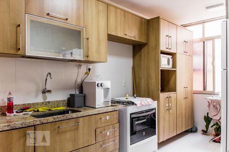 Apartamento para alugar com 70m², 2 quartos e 1 vagaCozinha