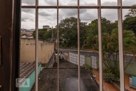 Casa à venda com 220m², 4 quartos e 4 vagas Casa à venda com 220m², 4 quartos e 4 vagasVista do quarto 1