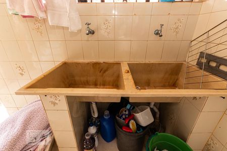 Casa à venda com 220m², 4 quartos e 4 vagas Casa à venda com 220m², 4 quartos e 4 vagasÁrea de serviço