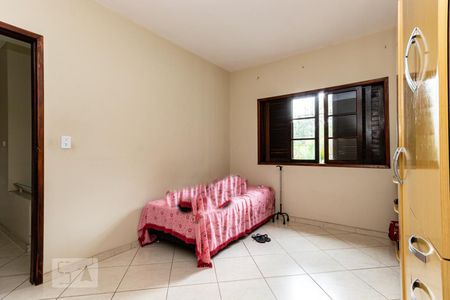 Casa à venda com 220m², 4 quartos e 4 vagas Casa à venda com 220m², 4 quartos e 4 vagasQuarto 2