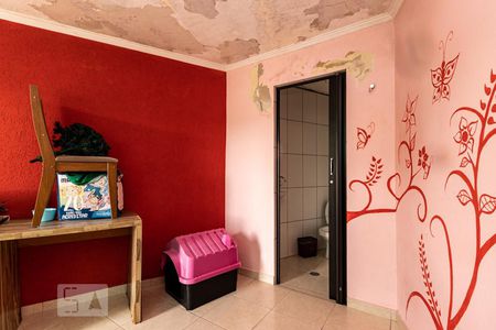 Casa à venda com 220m², 4 quartos e 4 vagas Casa à venda com 220m², 4 quartos e 4 vagasQuarto de serviço