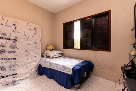 Casa à venda com 220m², 4 quartos e 4 vagas Casa à venda com 220m², 4 quartos e 4 vagasQuarto 3