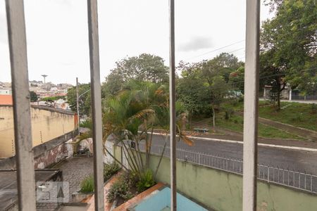 Casa à venda com 220m², 4 quartos e 4 vagas Casa à venda com 220m², 4 quartos e 4 vagasVista do quarto 2