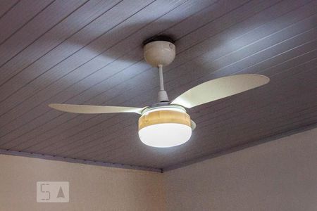 Casa à venda com 150m², 4 quartos e 3 vagas Casa à venda com 150m², 4 quartos e 3 vagasSala - Casa 2