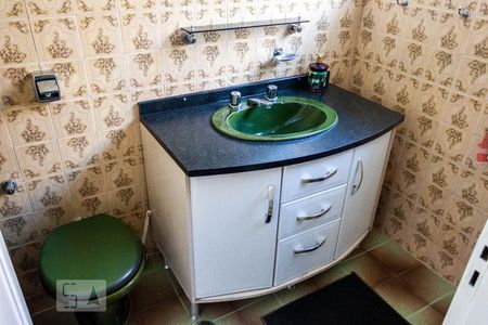 Casa à venda com 150m², 4 quartos e 3 vagas Casa à venda com 150m², 4 quartos e 3 vagasBanheiro - Casa 1