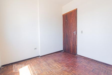 Quarto 1 de apartamento para alugar com 2 quartos, 50m² em Rebouças, Curitiba