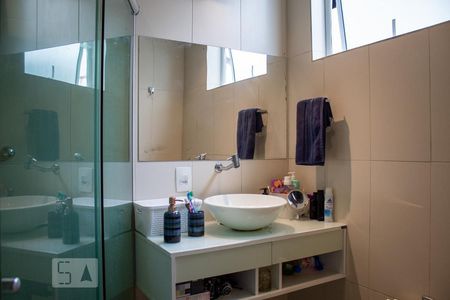 Casa à venda com 365m², 5 quartos e 1 vagaBanheiro Suite