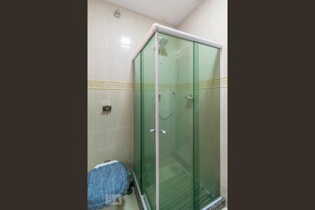 Casa de condomínio para alugar com 100m², 2 quartos e sem vagaBanheiro - Box de vidro