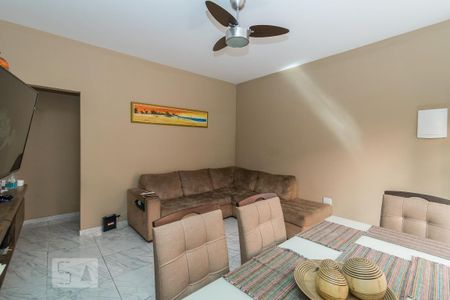 Casa de condomínio para alugar com 100m², 2 quartos e sem vagaSala
