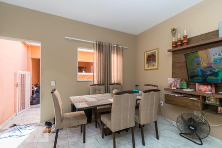 Casa de condomínio para alugar com 100m², 2 quartos e sem vagaSala