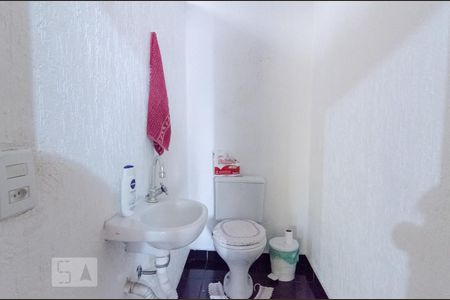 Casa à venda com 225m², 3 quartos e sem vagaLavabo