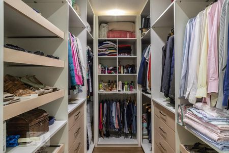 Casa à venda com 232m², 3 quartos e 2 vagasCloset do Quarto 3