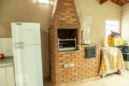 Casa à venda com 232m², 3 quartos e 2 vagasSalão de festas