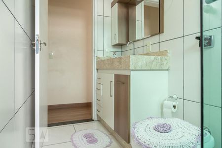 Casa à venda com 232m², 3 quartos e 2 vagasBanheiro