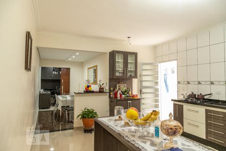 Casa à venda com 232m², 3 quartos e 2 vagasCozinha