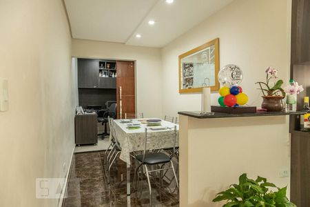 Casa à venda com 232m², 3 quartos e 2 vagasSala de Jantar