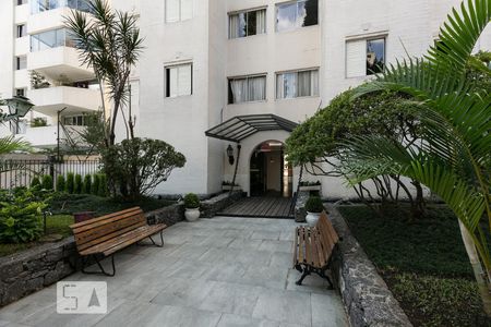 Apartamento para alugar com 65m², 2 quartos e 1 vagafachada