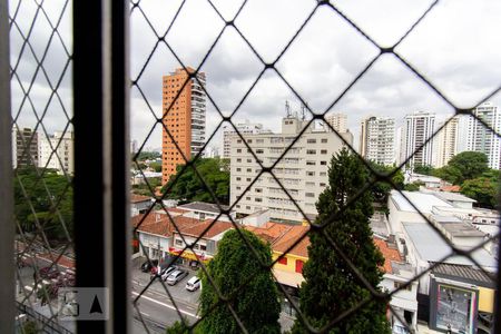 Apartamento para alugar com 65m², 2 quartos e 1 vagaVista da Rua Dormitórios