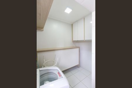 Apartamento para alugar com 65m², 2 quartos e 1 vagaÁrea de Serviço