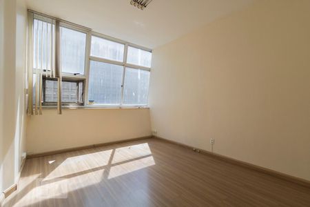 Quarto de kitnet/studio para alugar com 1 quarto, 32m² em Centro, Rio de Janeiro