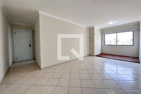 Apartamento para alugar com 75m², 2 quartos e 1 vagaSala