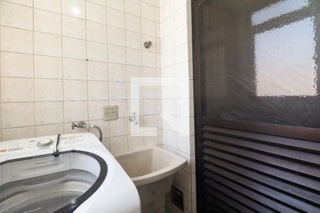 Apartamento à venda com 60m², 3 quartos e 1 vagaÁrea de Serviço