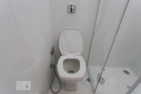 Casa à venda com 320m², 4 quartos e 4 vagasBanheiro 2 Suíte 2
