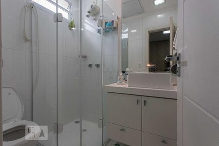 Casa à venda com 320m², 4 quartos e 4 vagasBanheiro 2 Suíte 2