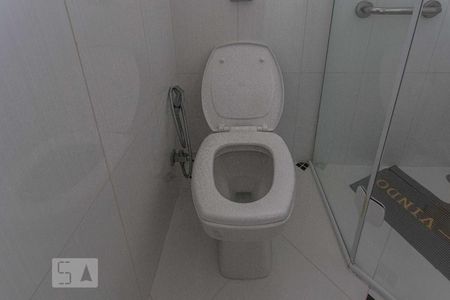 Casa à venda com 320m², 4 quartos e 4 vagasBanheiro 4 Suite 3