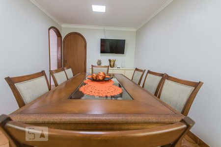 Casa à venda com 320m², 4 quartos e 4 vagasSala de Jantar