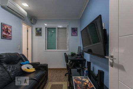 Casa à venda com 320m², 4 quartos e 4 vagasEscritório