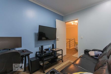 Casa à venda com 320m², 4 quartos e 4 vagasEscritório